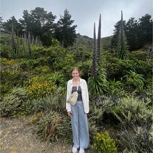 Meet your Posher, Avery